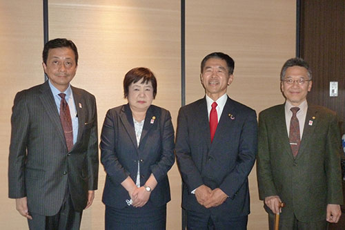 左から、森特許庁長官、杉村日本弁理士会会長、藤末参議院議員、水野日本弁理士政治連盟会長