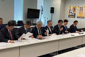 弁理士会正副会長及び福田弁政連会長